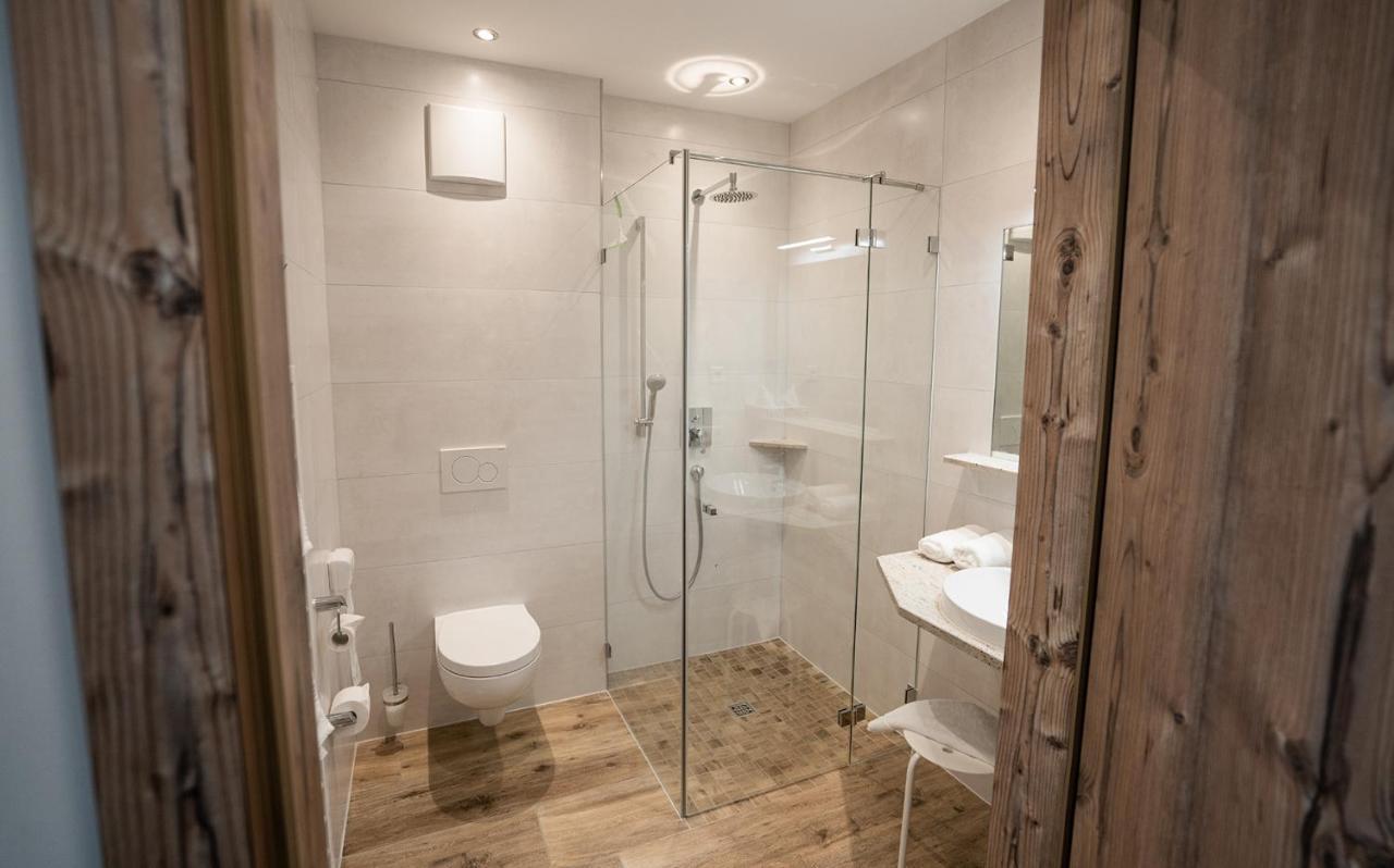 Hotel Garni Isarlodge Wiesenhof Шарниц Екстериор снимка