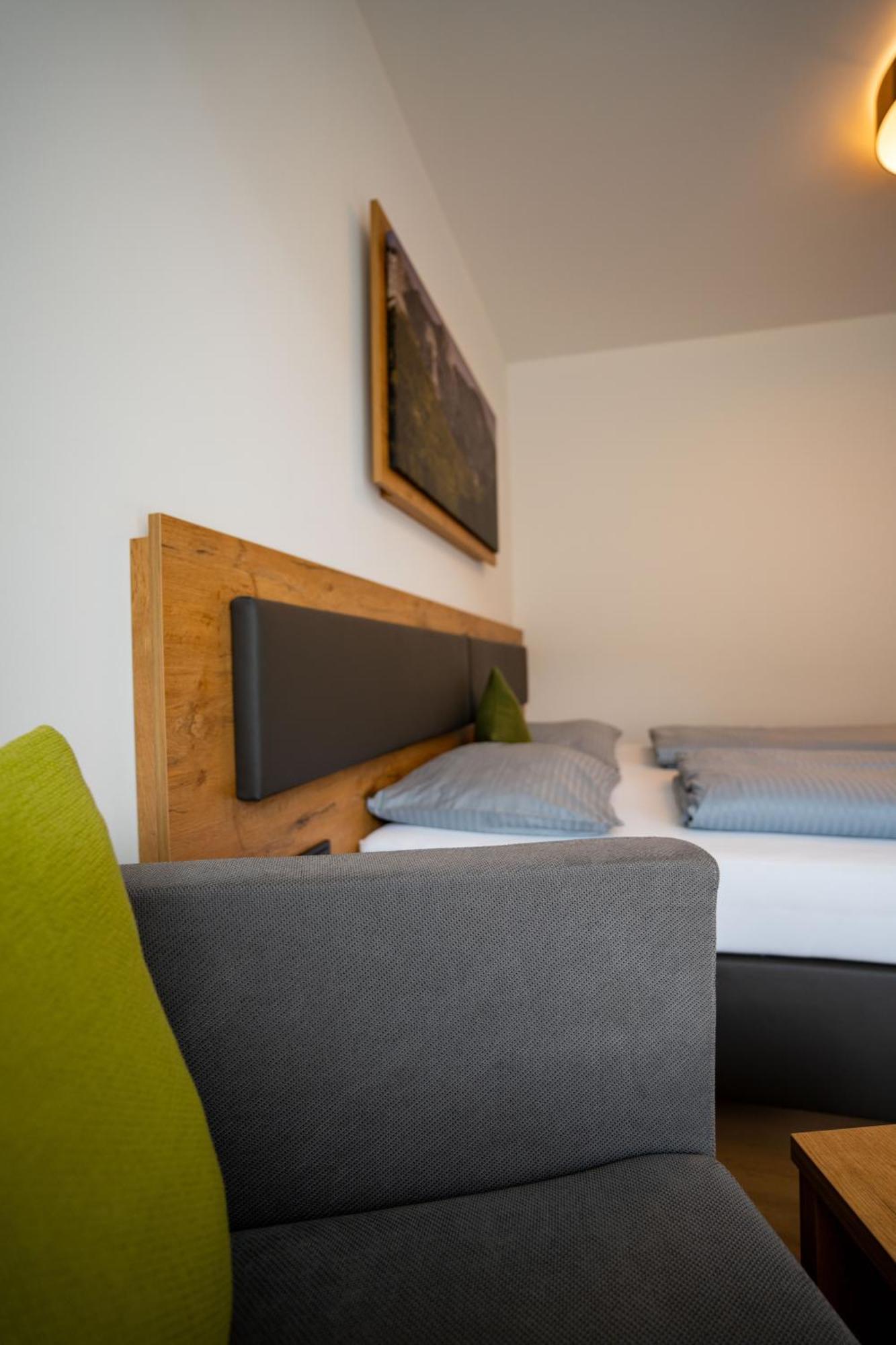 Hotel Garni Isarlodge Wiesenhof Шарниц Екстериор снимка