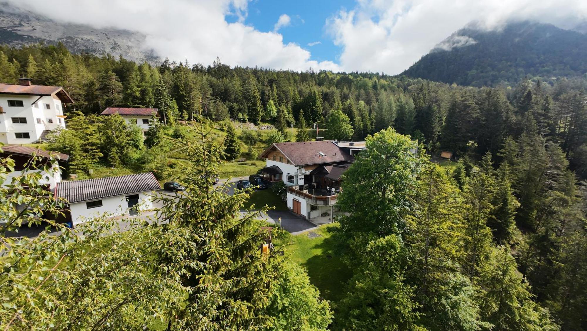 Hotel Garni Isarlodge Wiesenhof Шарниц Екстериор снимка