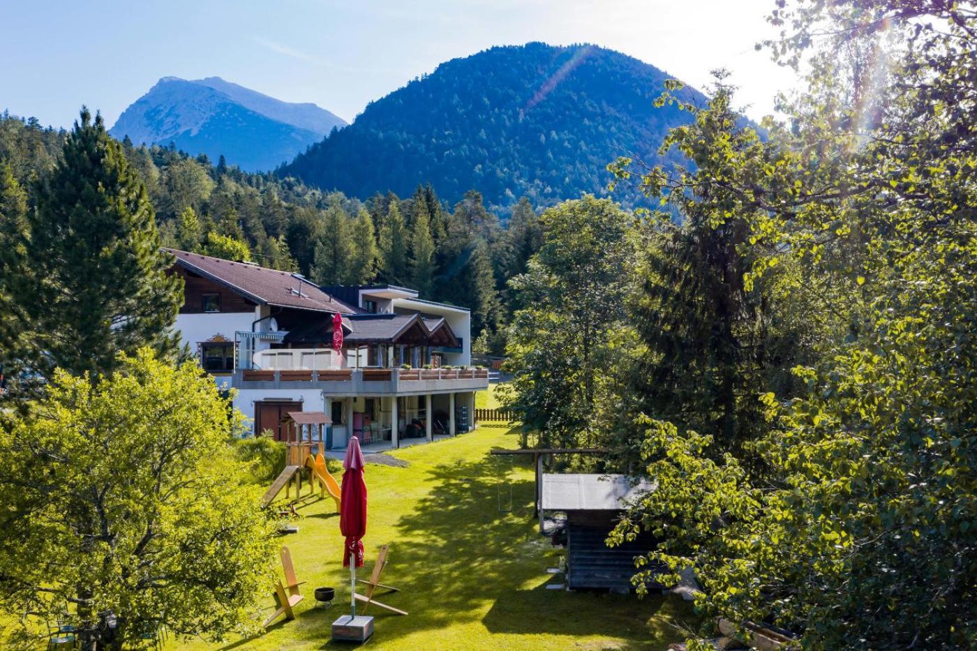 Hotel Garni Isarlodge Wiesenhof Шарниц Екстериор снимка